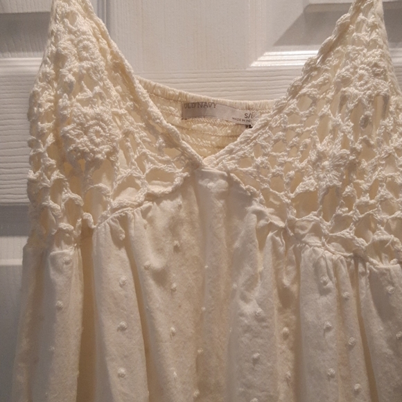 White dress - Picture 2 of 3